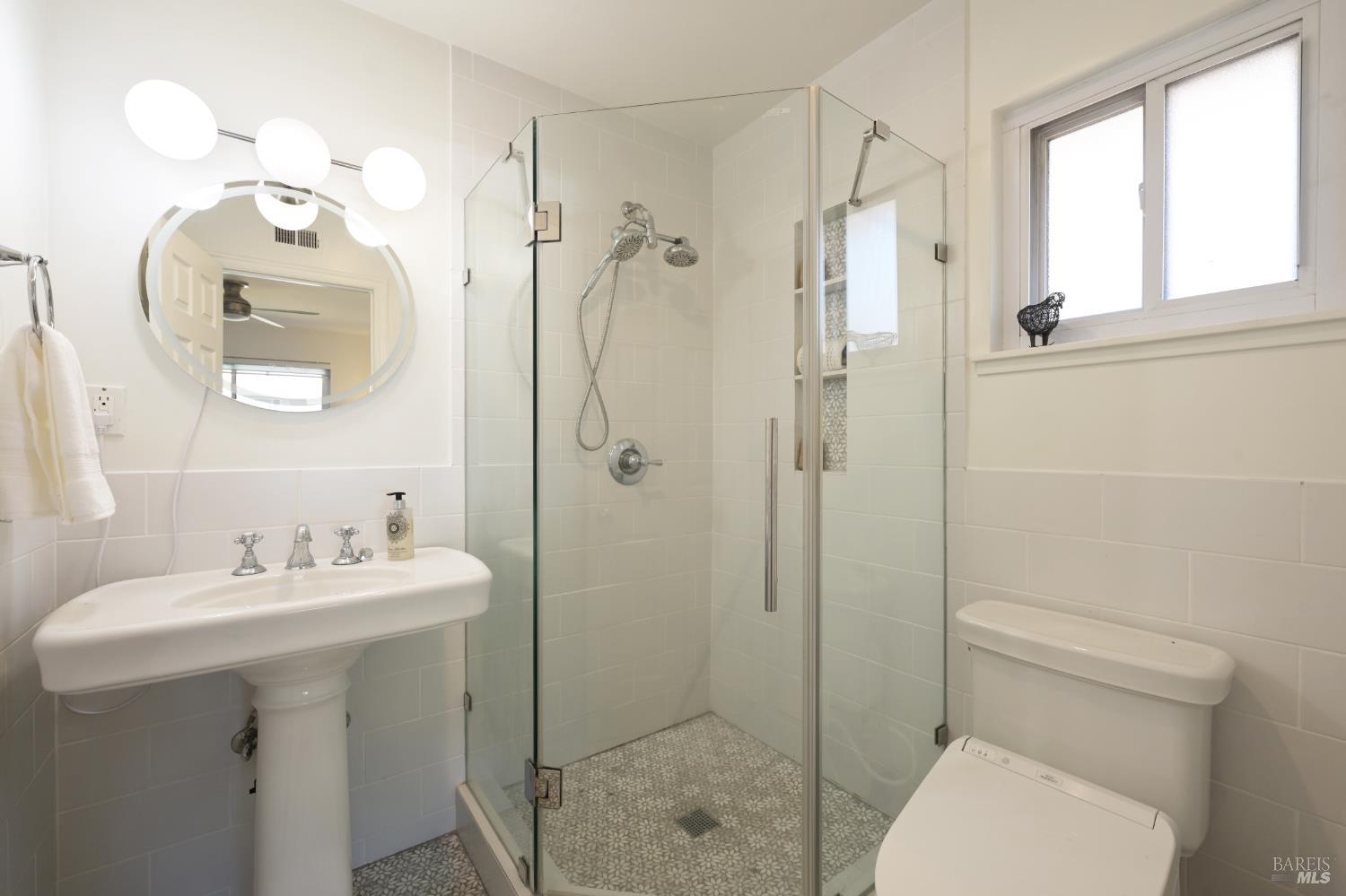 555 Arthur Street Novato CA 94947