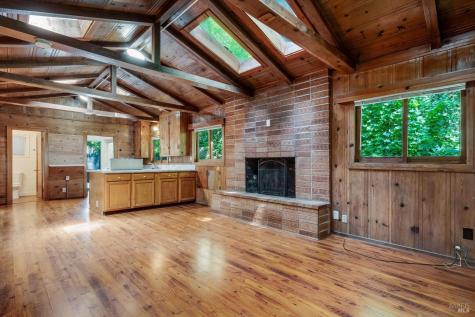 11075 Dell Avenue Forestville CA 95436