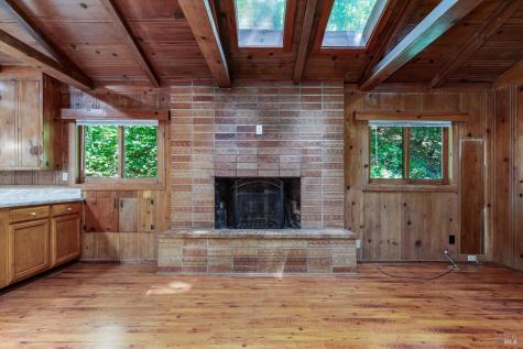 11075 Dell Avenue Forestville CA 95436