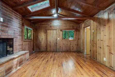 11075 Dell Avenue Forestville CA 95436