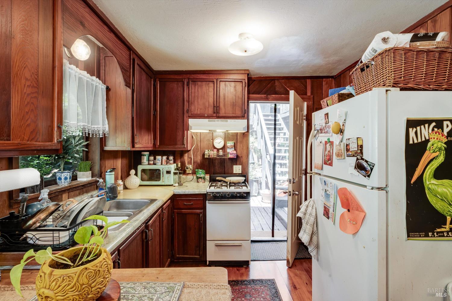 11075 Dell Avenue Forestville CA 95436