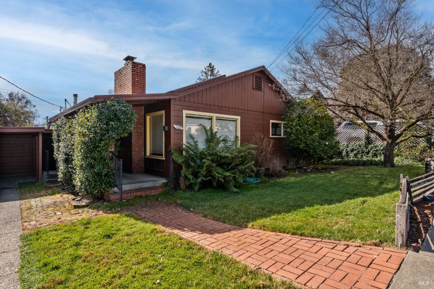 329 Jones Street Ukiah CA 95482