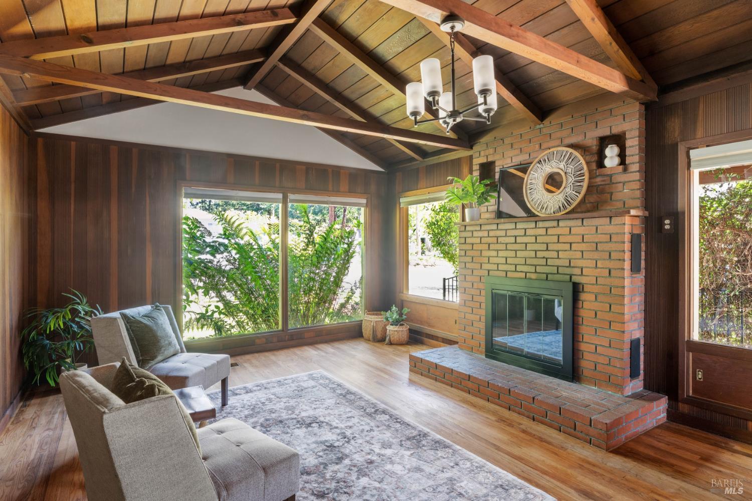 329 Jones Street Ukiah CA 95482