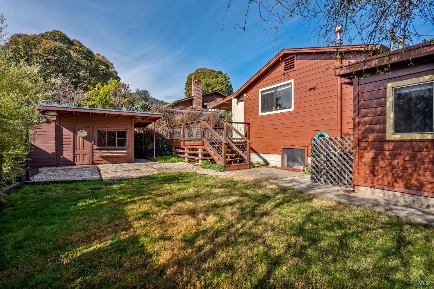 329 Jones Street Ukiah CA 95482