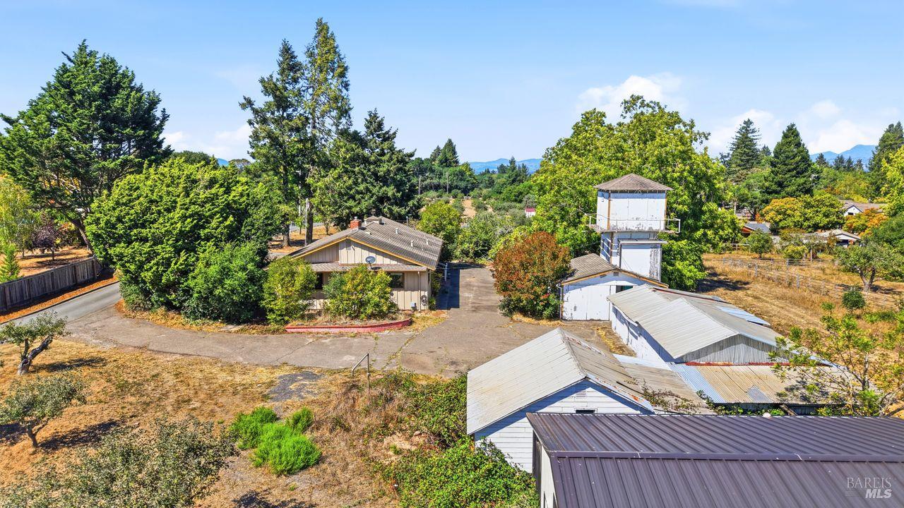 815 Blessing Way Sebastopol CA 95472