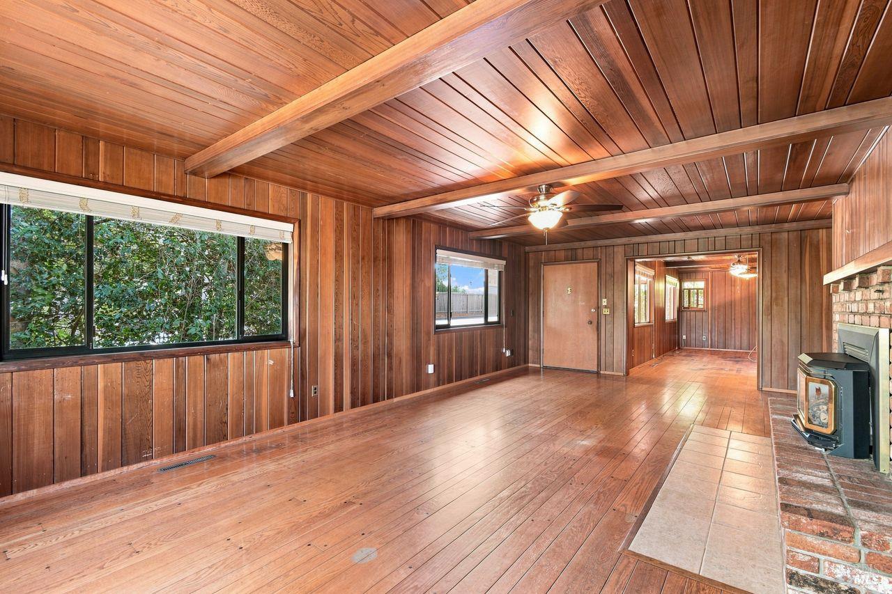 815 Blessing Way Sebastopol CA 95472