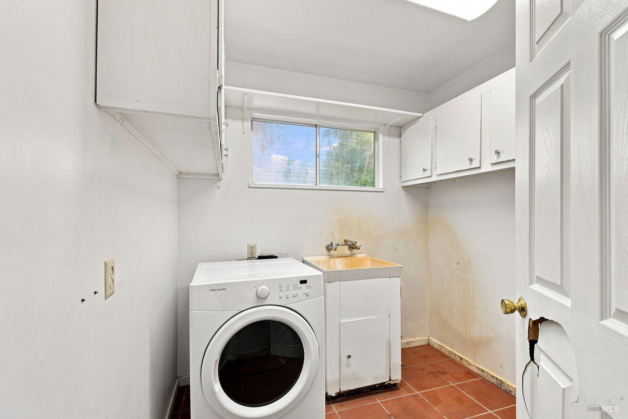 815 Blessing Way Sebastopol CA 95472