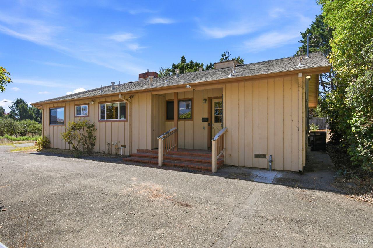 815 Blessing Way Sebastopol CA 95472