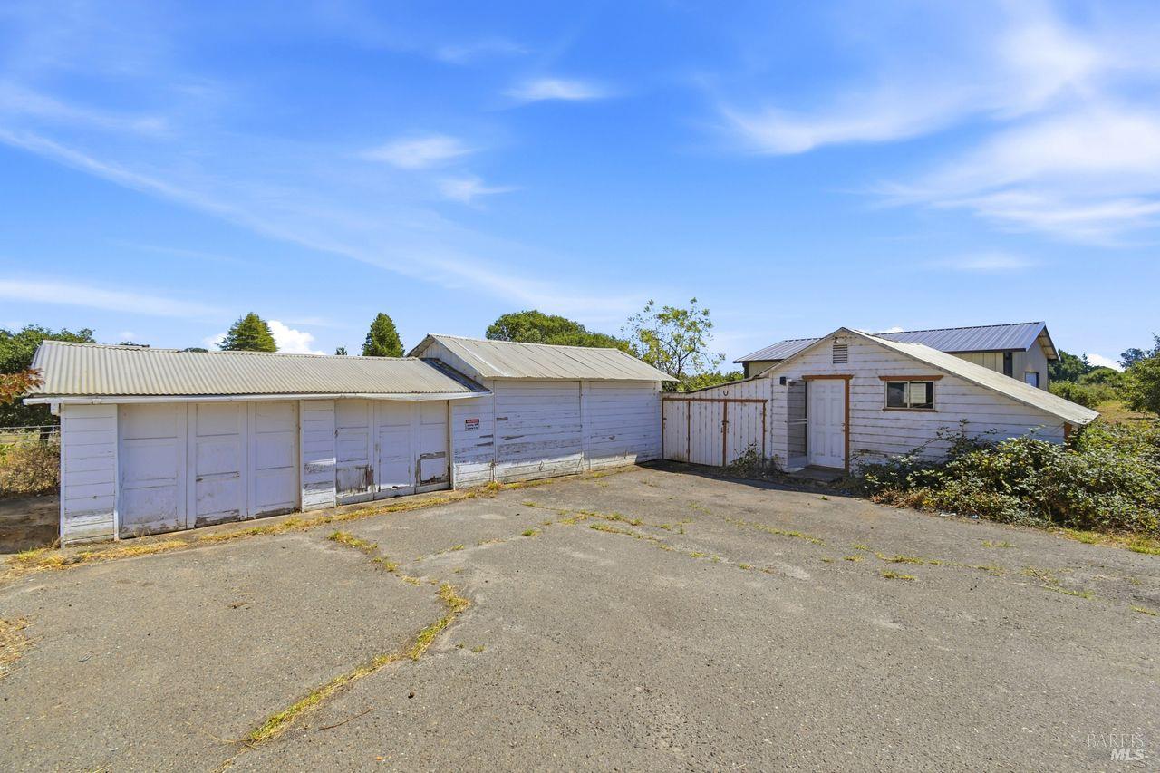 815 Blessing Way Sebastopol CA 95472