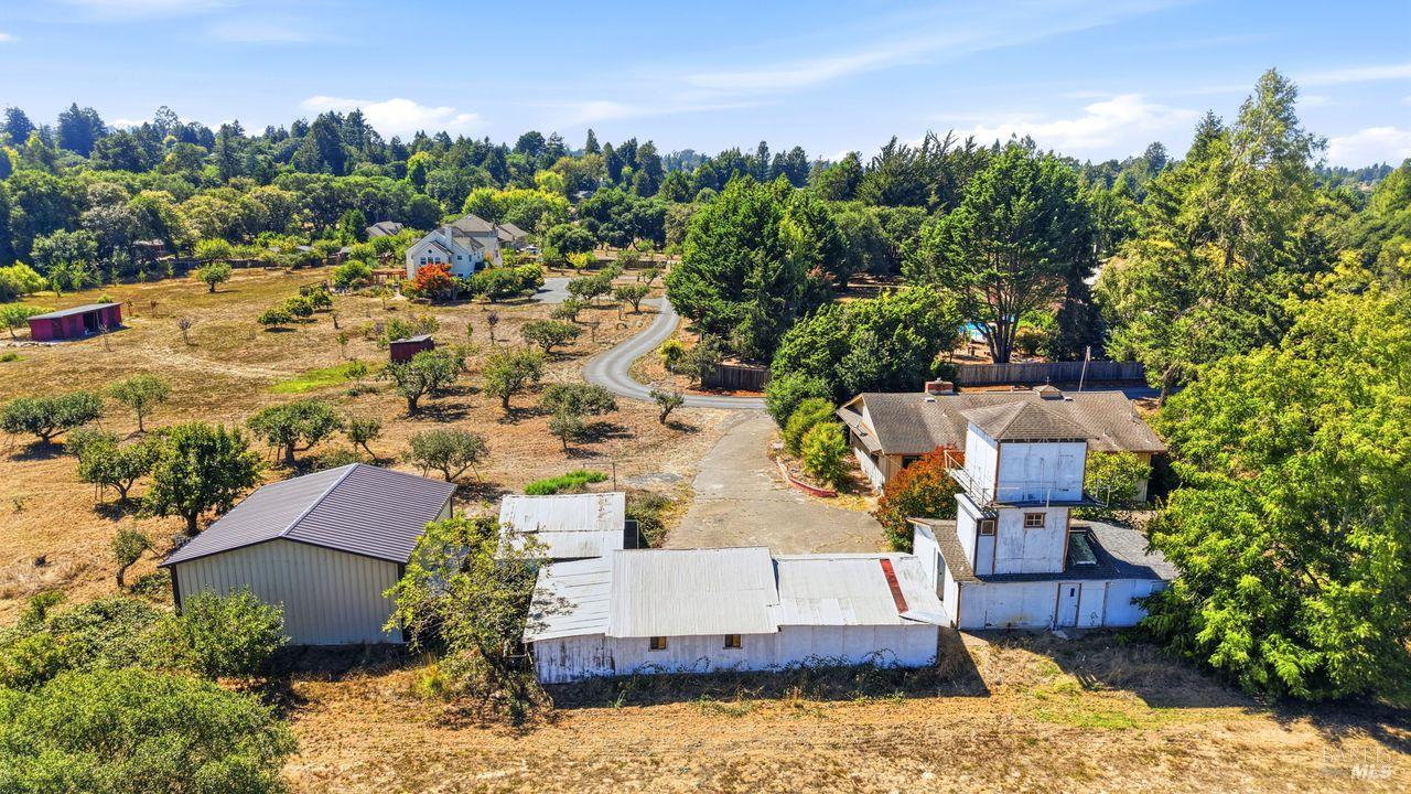815 Blessing Way Sebastopol CA 95472