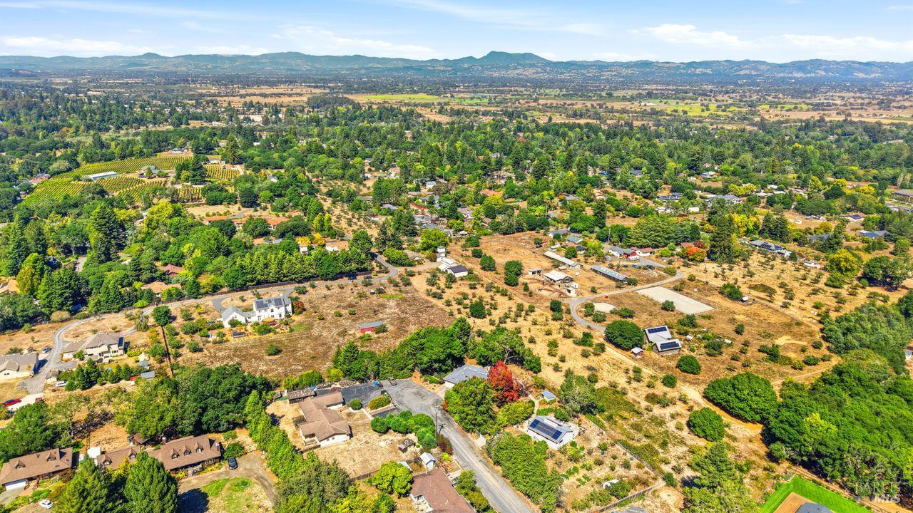 815 Blessing Way Sebastopol CA 95472