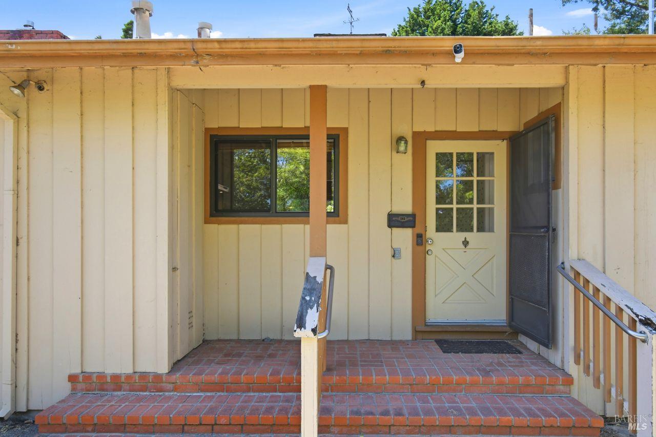 815 Blessing Way Sebastopol CA 95472