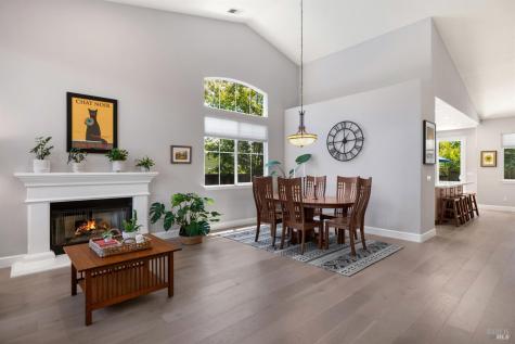 3420 Henderson Circle Santa Rosa CA 95403