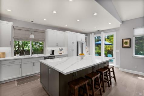 3420 Henderson Circle Santa Rosa CA 95403