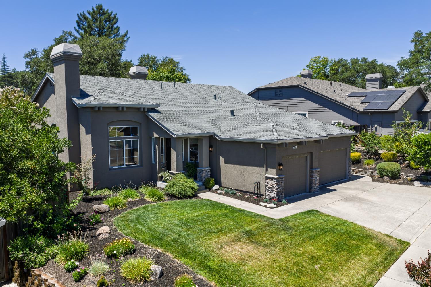 3420 Henderson Circle Santa Rosa CA 95403