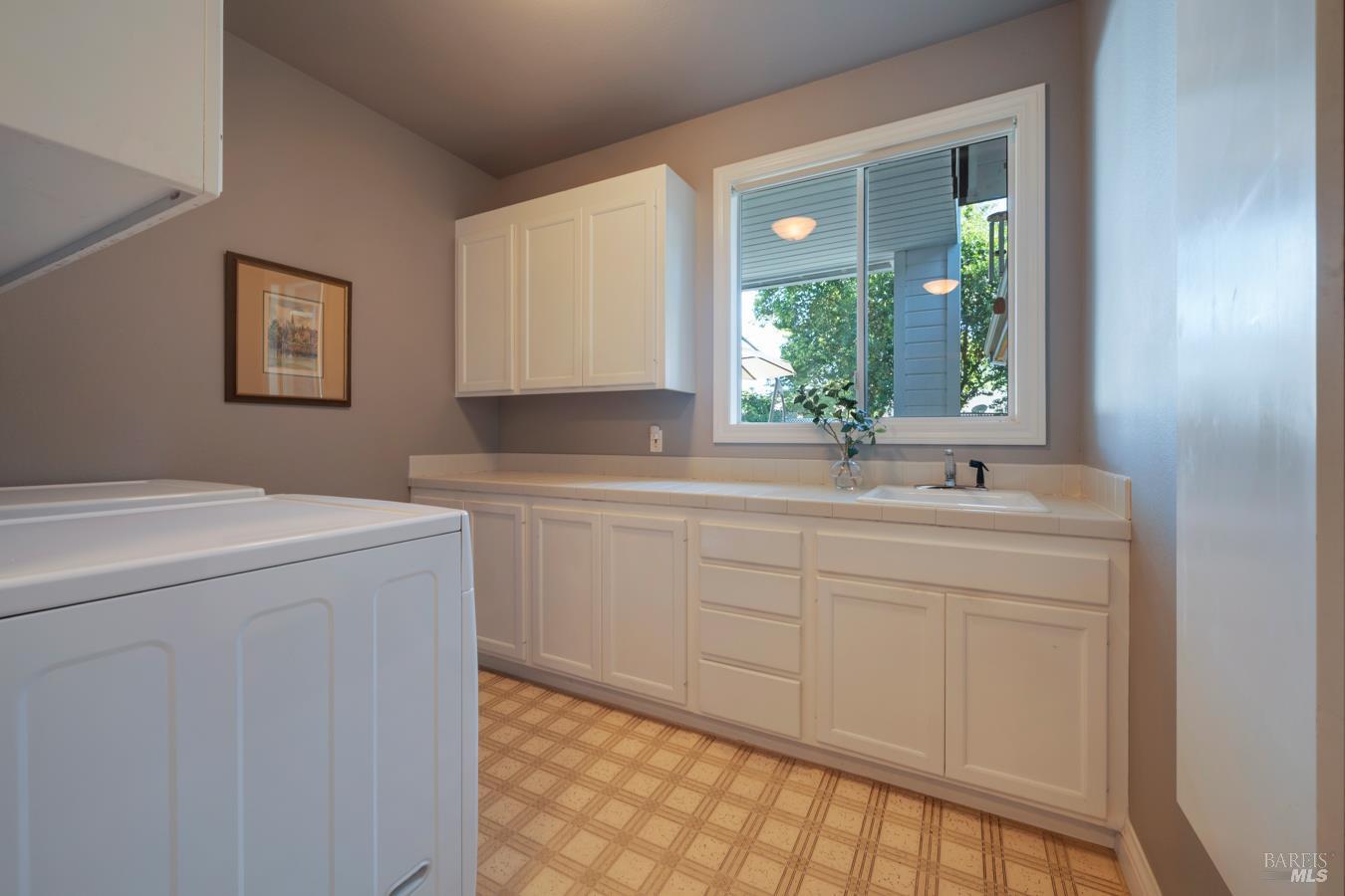 934 Fairway Drive Sonoma CA 95476