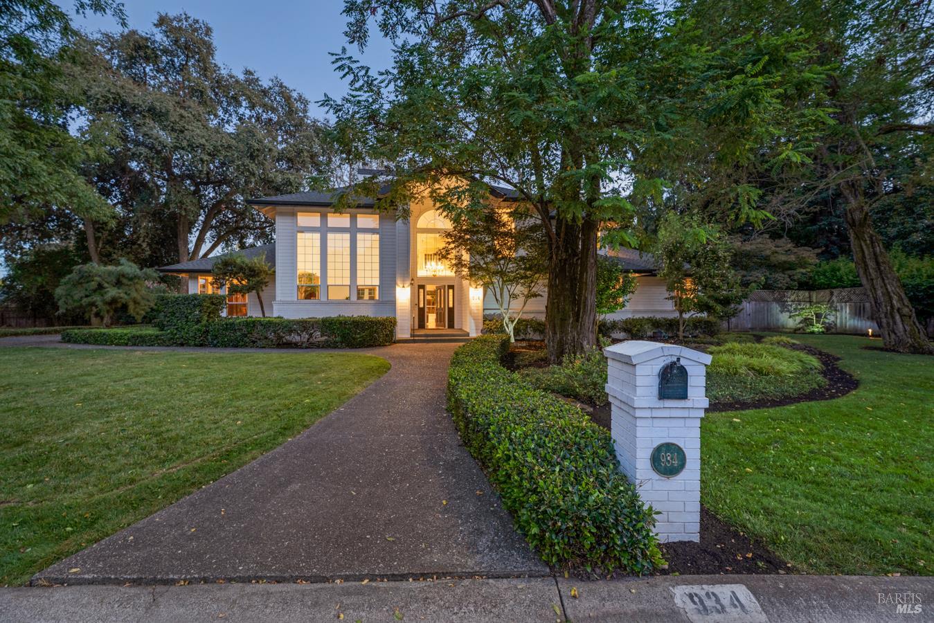 934 Fairway Drive Sonoma CA 95476