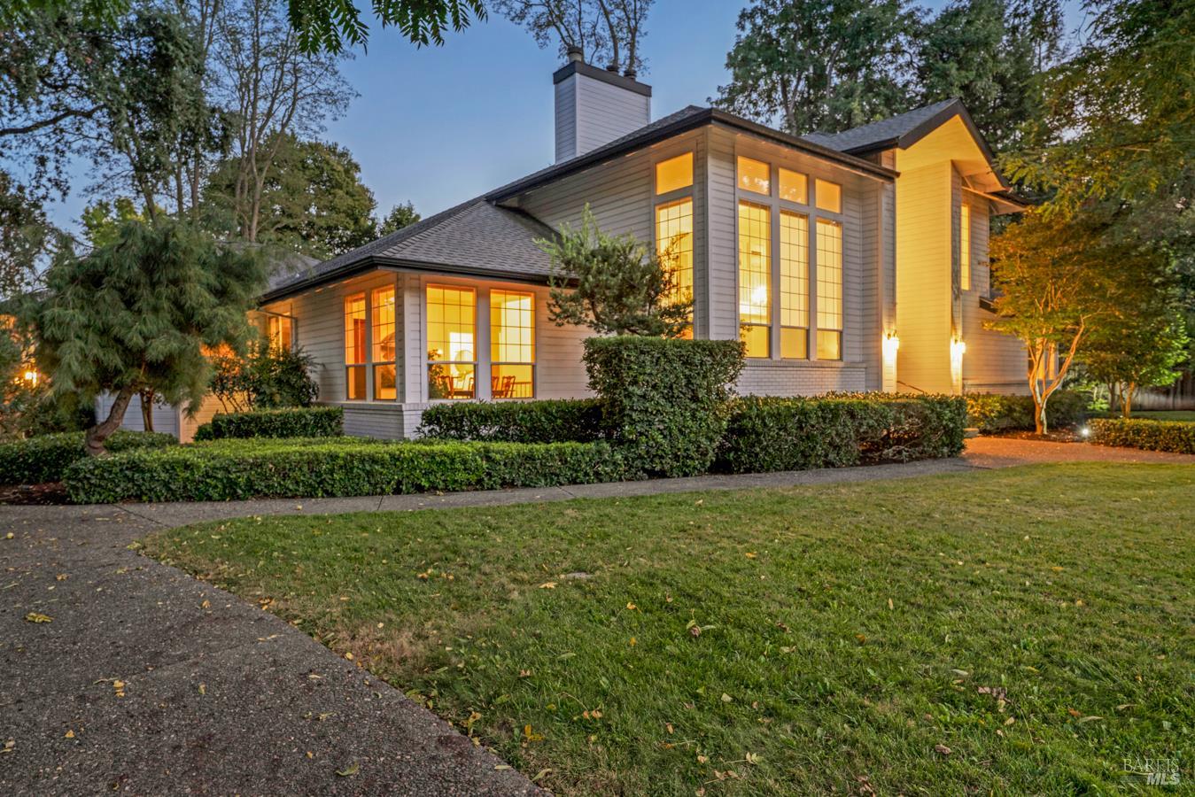 934 Fairway Drive Sonoma CA 95476