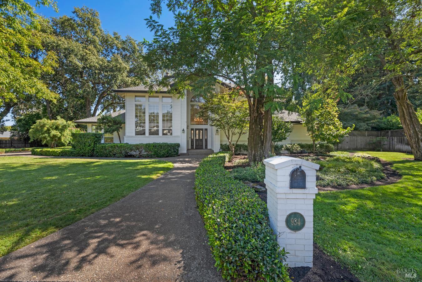 934 Fairway Drive Sonoma CA 95476