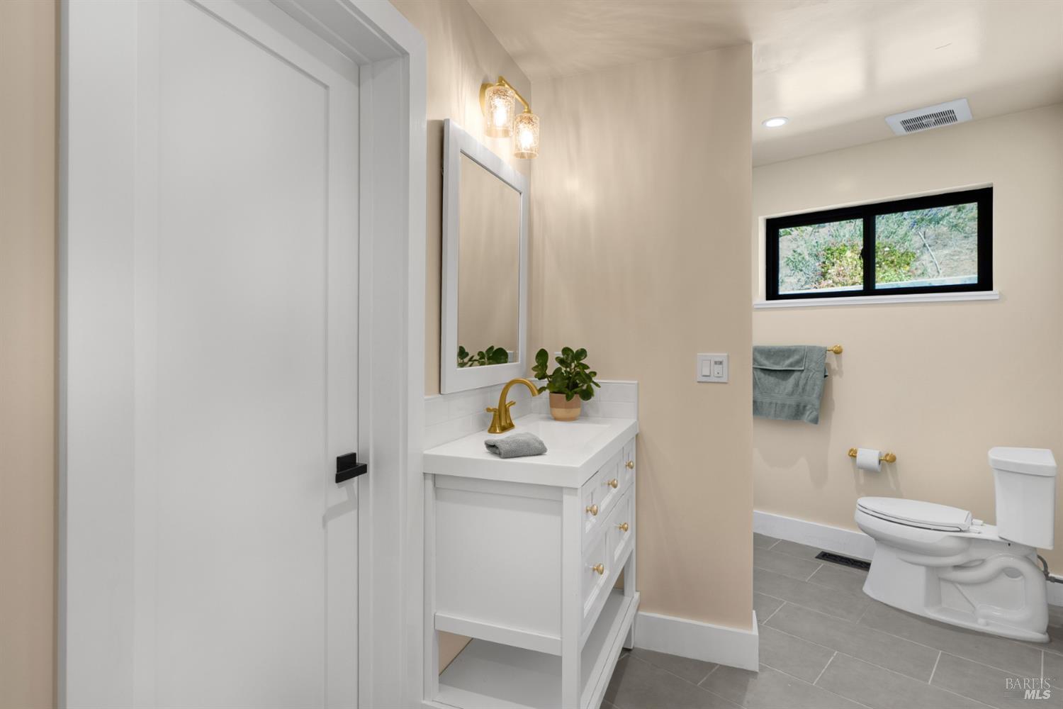 5463 Dana Drive Santa Rosa CA 95404