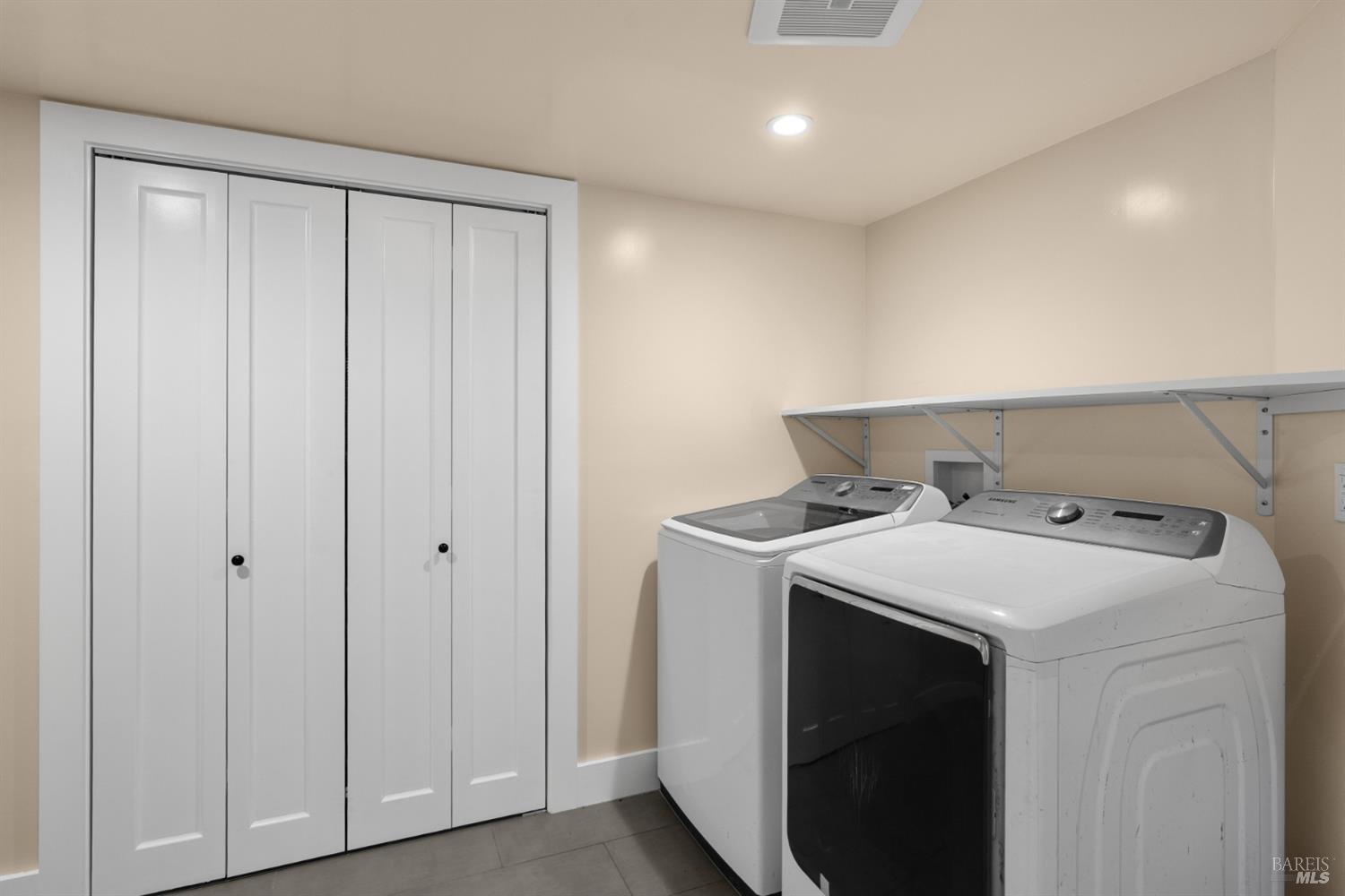 5463 Dana Drive Santa Rosa CA 95404