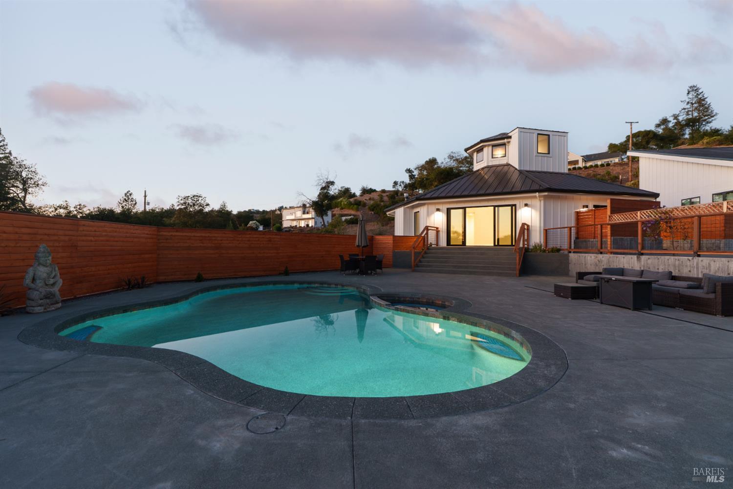 5463 Dana Drive Santa Rosa CA 95404