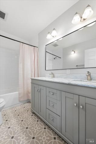 635 Goodwin Avenue Penngrove CA 94951