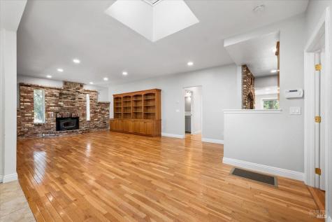 635 Goodwin Avenue Penngrove CA 94951