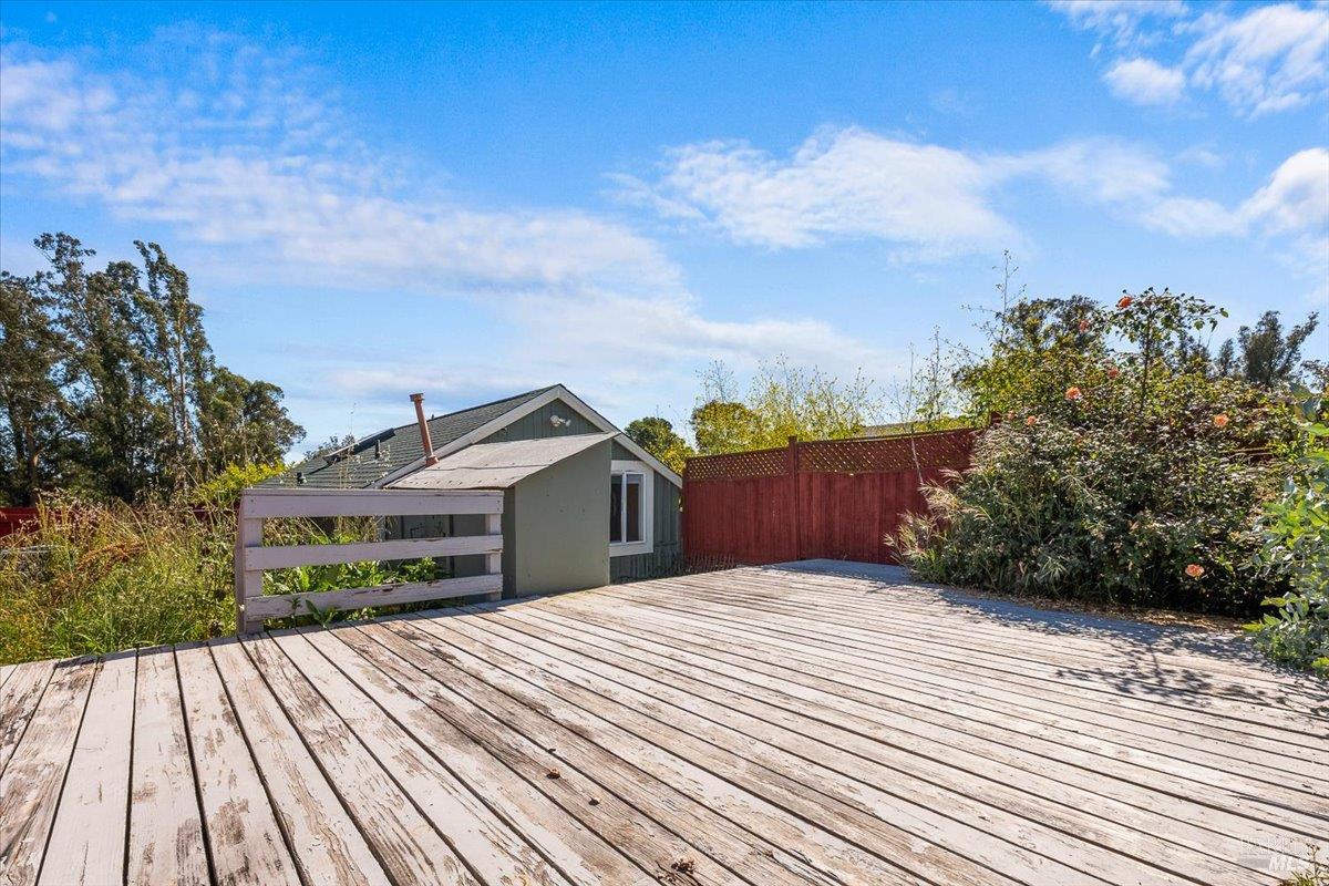 635 Goodwin Avenue Penngrove CA 94951