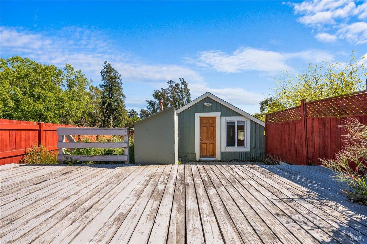 635 Goodwin Avenue Penngrove CA 94951