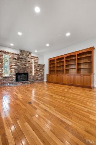 635 Goodwin Avenue Penngrove CA 94951