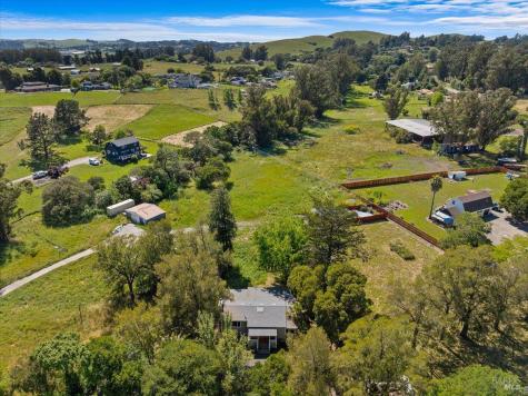 635 Goodwin Avenue Penngrove CA 94951