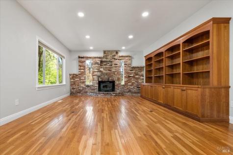 635 Goodwin Avenue Penngrove CA 94951