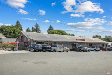 635 Goodwin Avenue Penngrove CA 94951