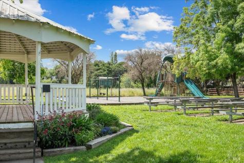 635 Goodwin Avenue Penngrove CA 94951