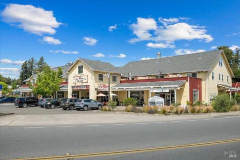 635 Goodwin Avenue Penngrove CA 94951