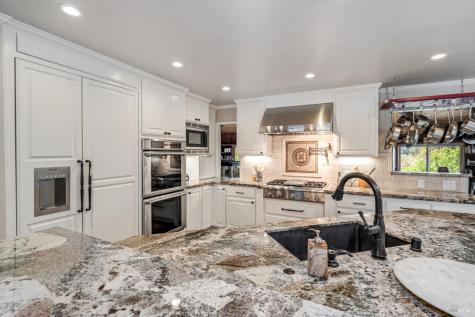 7361 Hidden Lake Road Forestville CA 95436