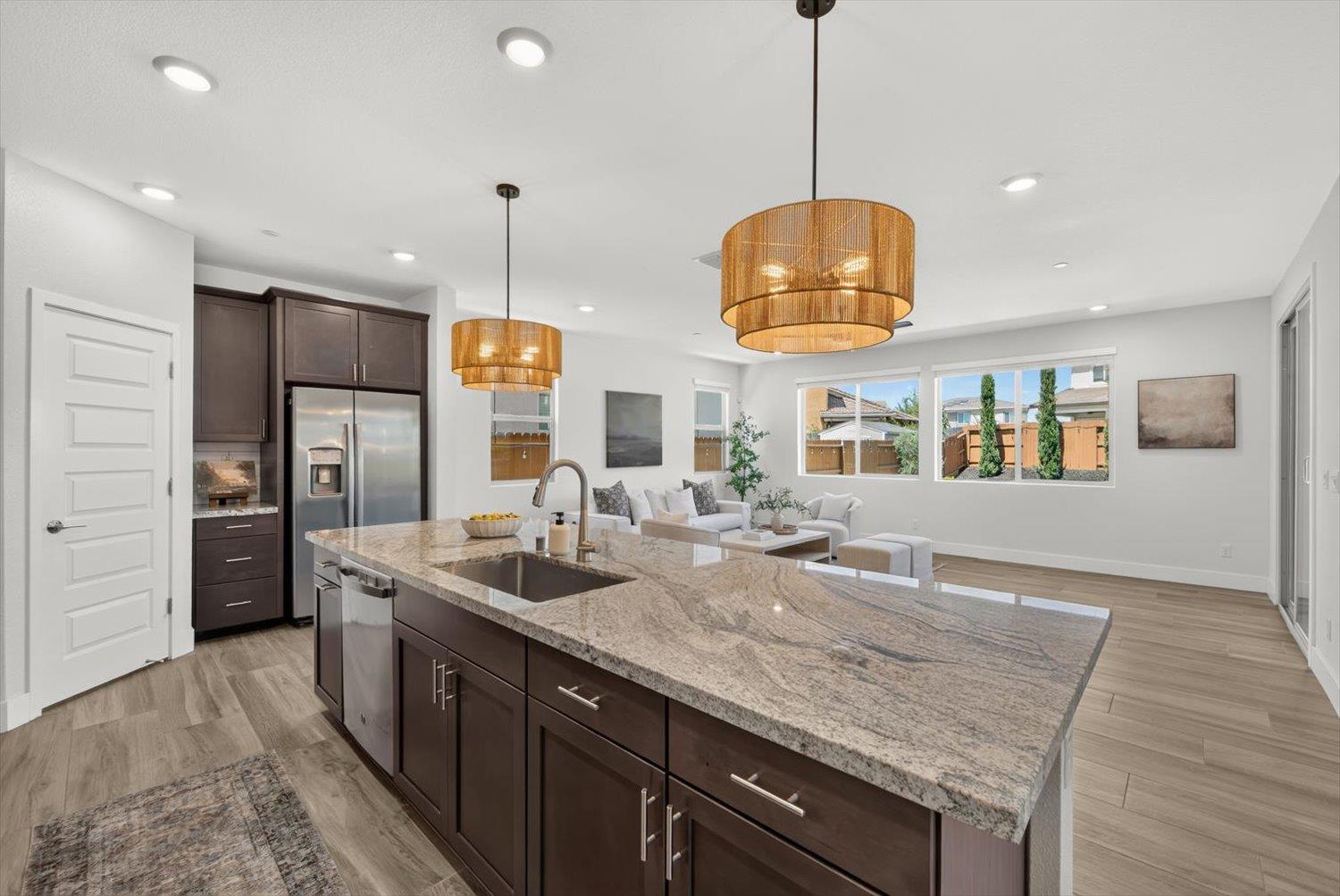 4184 Salt Point Way Rancho Cordova CA 95742