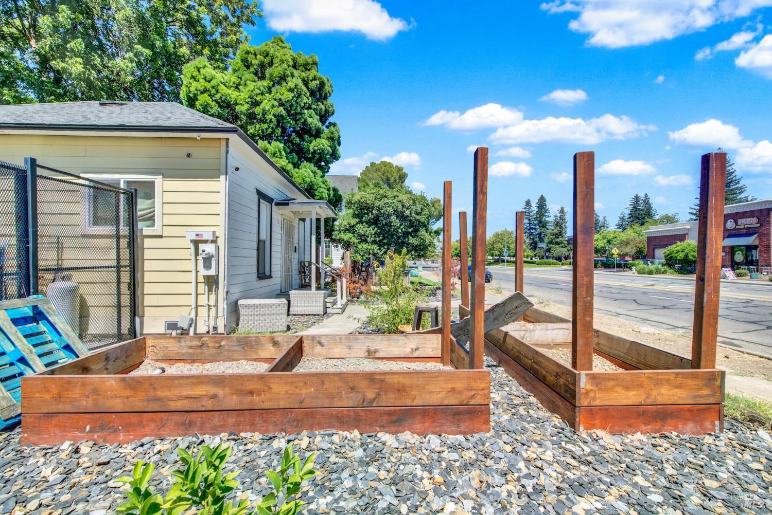 512 Davis Street Vacaville CA 95688