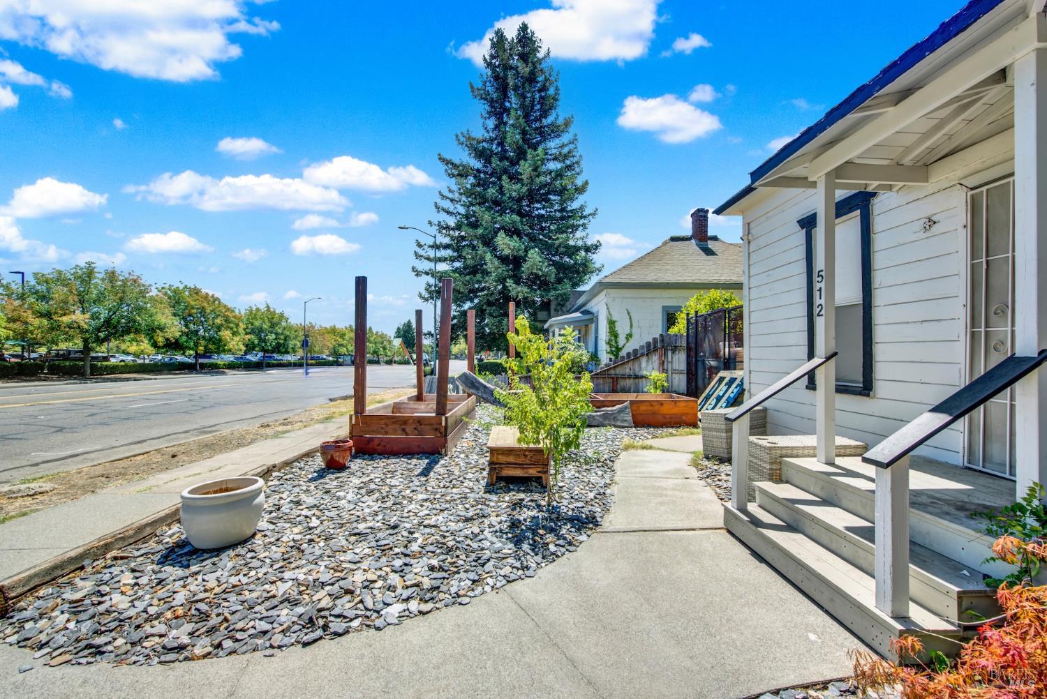512 Davis Street Vacaville CA 95688
