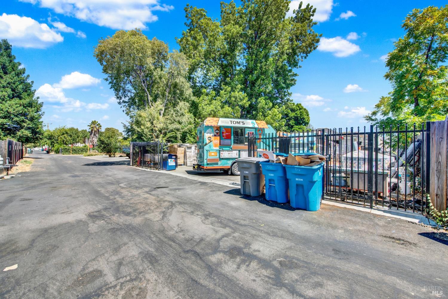 512 Davis Street Vacaville CA 95688