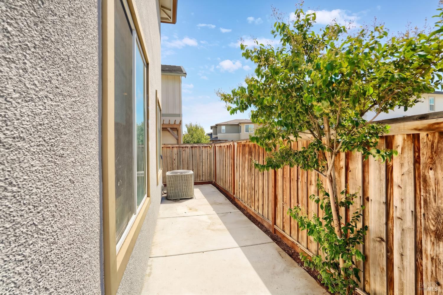 2404 Lake Club Drive Fairfield CA 94533