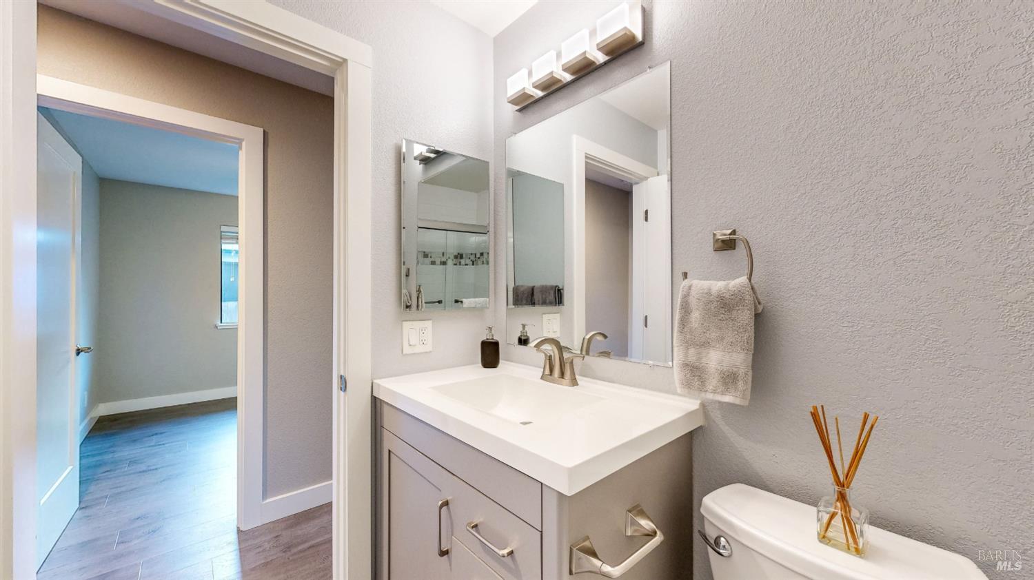 1408 Middlebrook Way Rohnert Park CA 94928