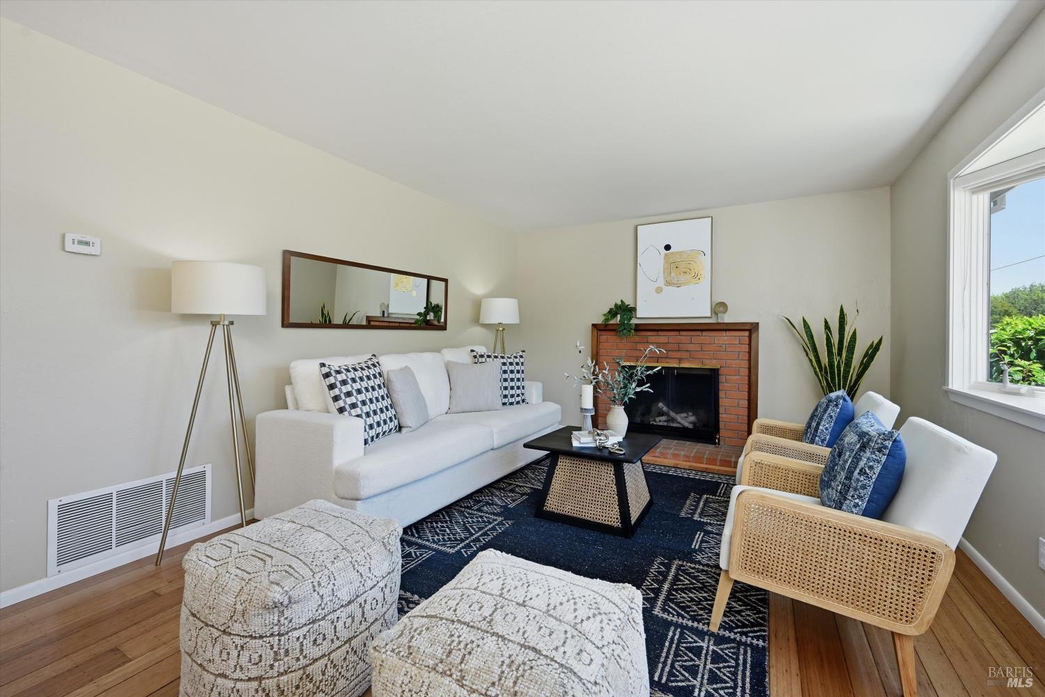 802 Pueblo Avenue Napa CA 94558