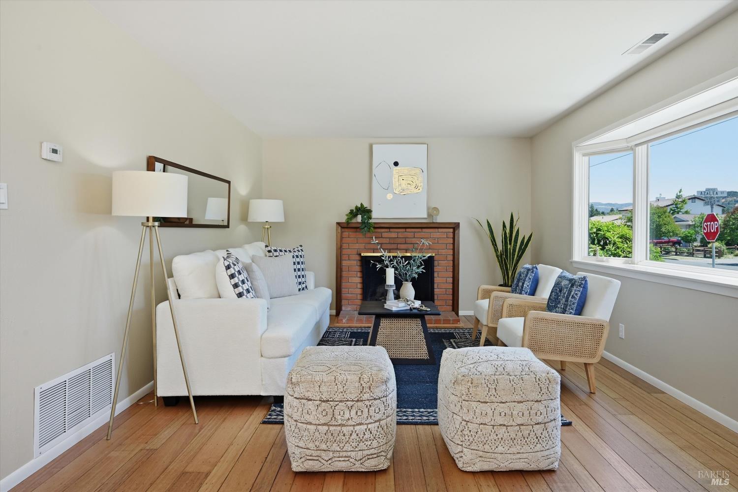 802 Pueblo Avenue Napa CA 94558