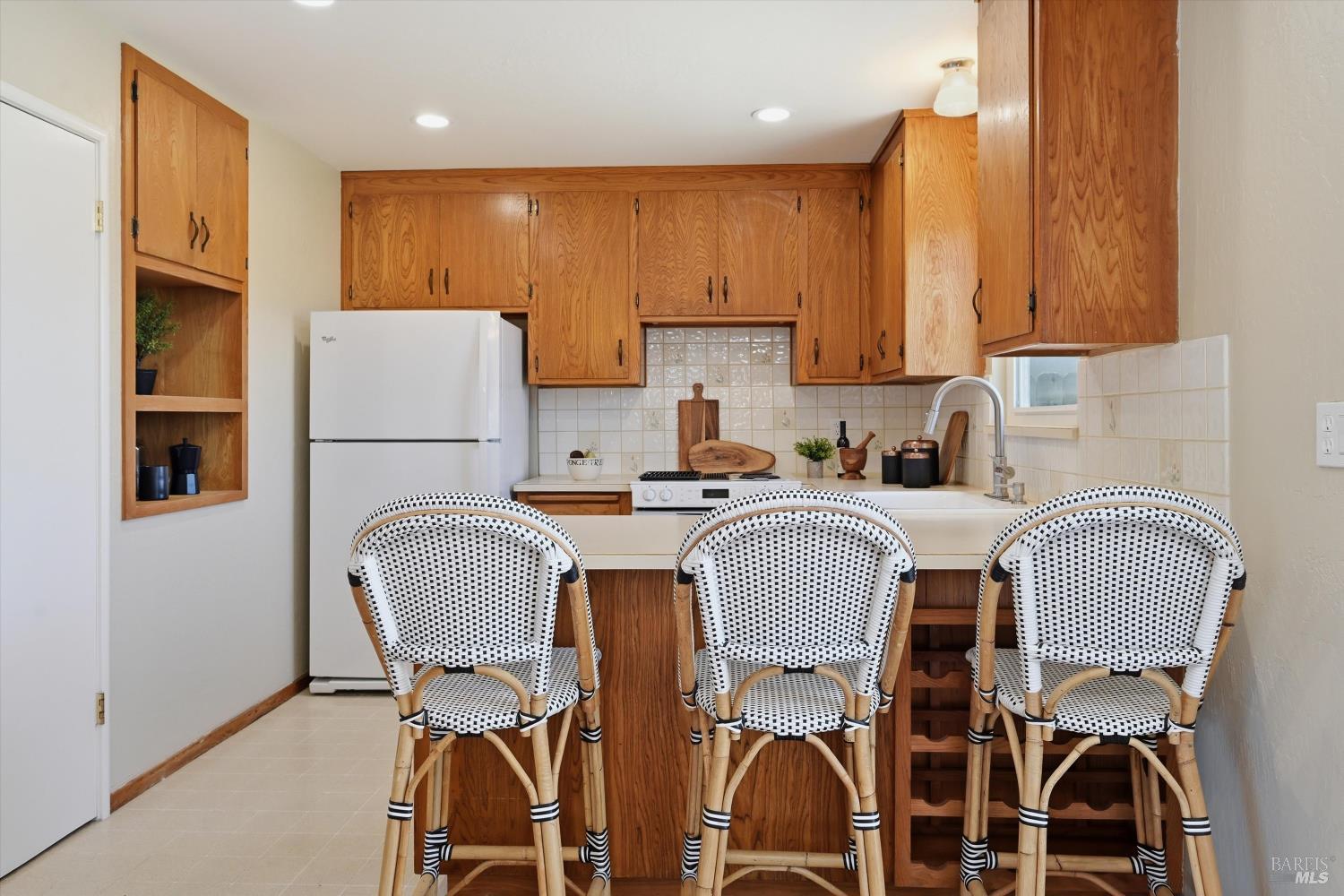 802 Pueblo Avenue Napa CA 94558