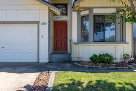 1409 Magnolia Avenue Rohnert Park CA 94928