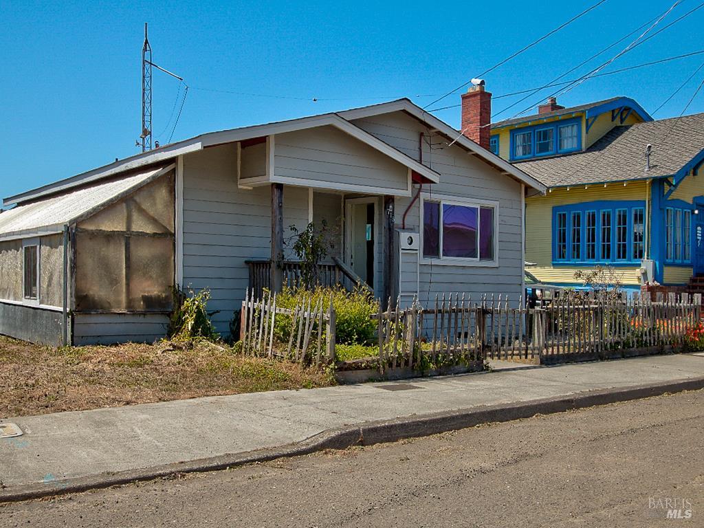 715 West Street Fort Bragg CA 95437
