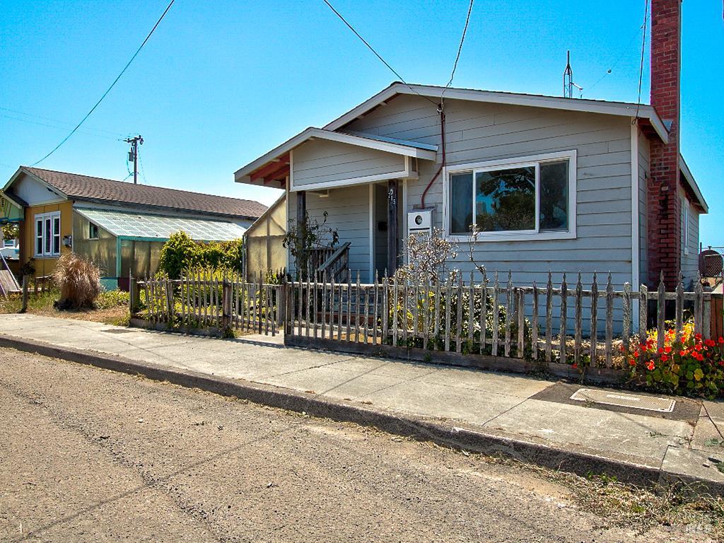 715 West Street Fort Bragg CA 95437