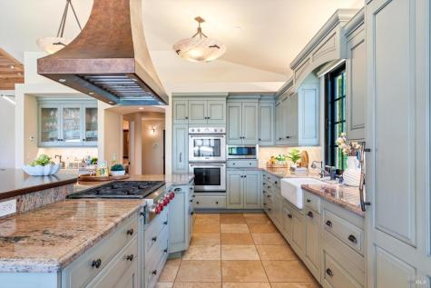 1315 W Dry Creek Road Healdsburg CA 95448